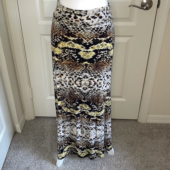Karen Kane snakeskin multicolored maxi skirt - Picture 2 of 5